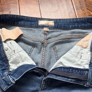 Kut from the Kloth Kelsey Women’s Dark Blue jeans